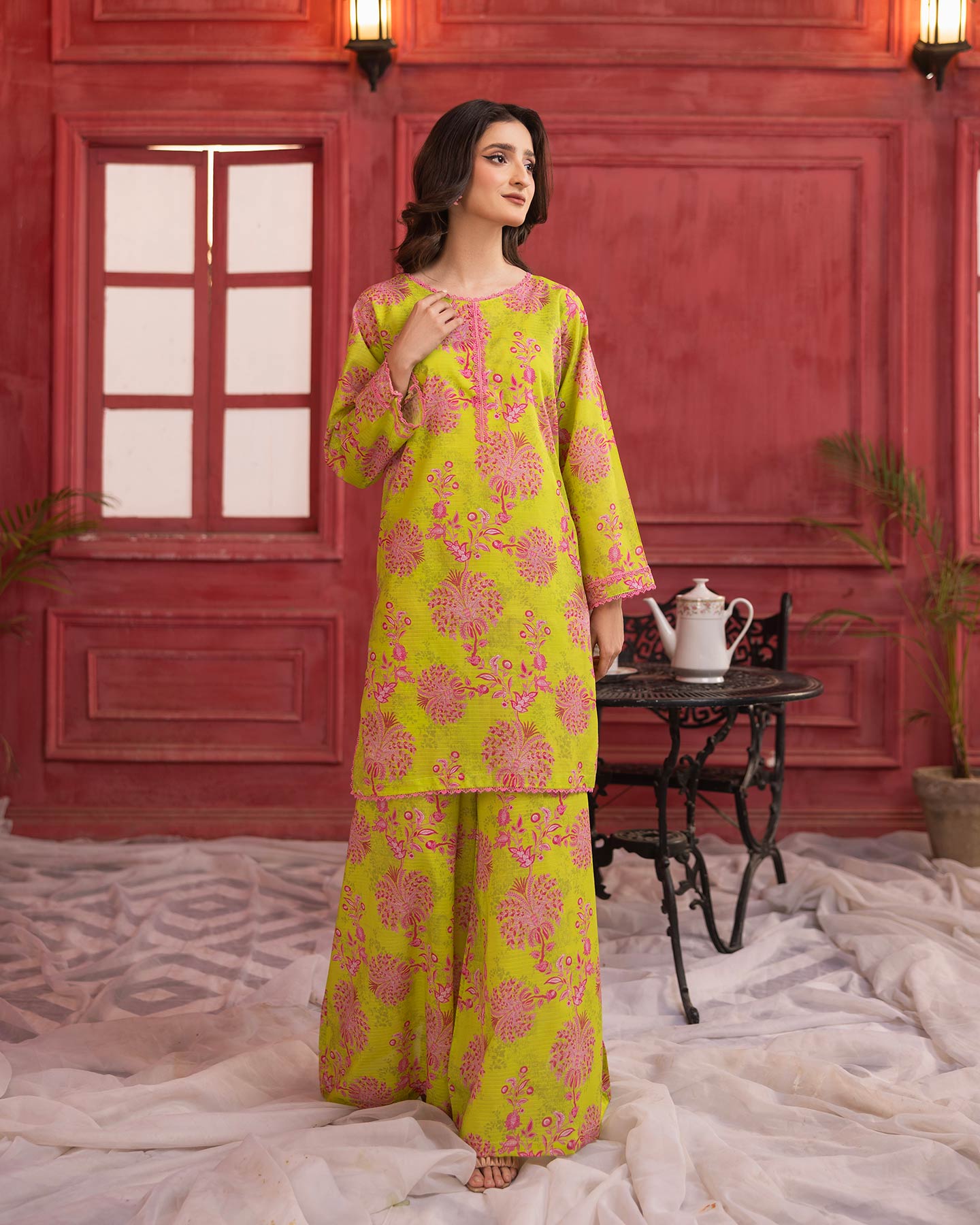 Alora By Surgul 2pc Vo 01 '25 D 06