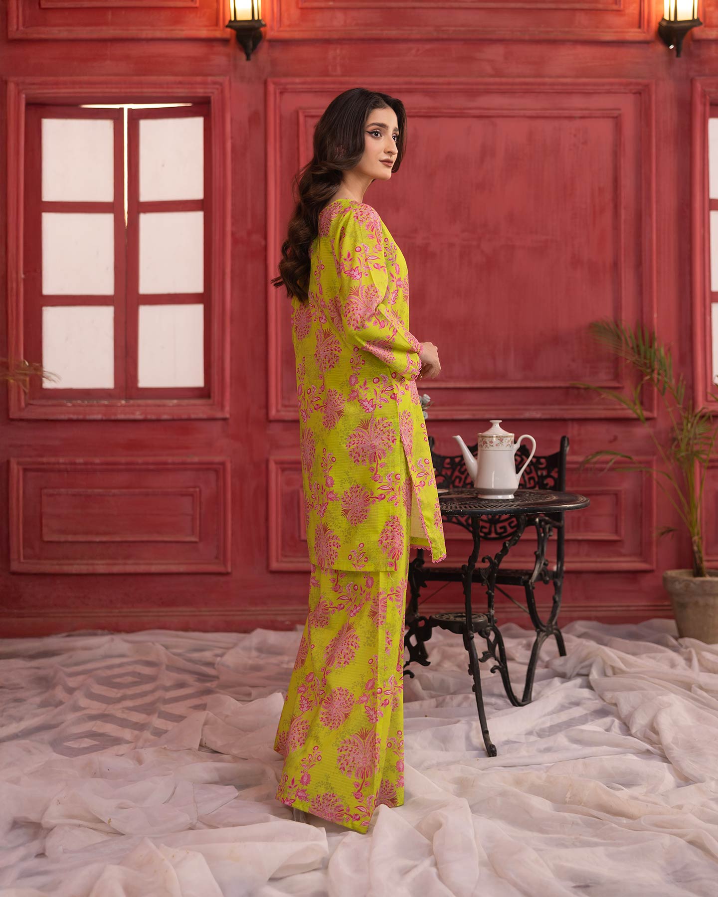 Alora By Surgul 2pc Vo 01 '25 D 06